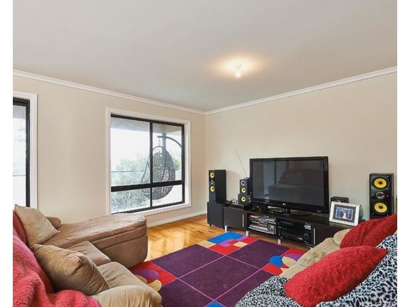 16 Craig Avenue, Ferntree Gully VIC 3156