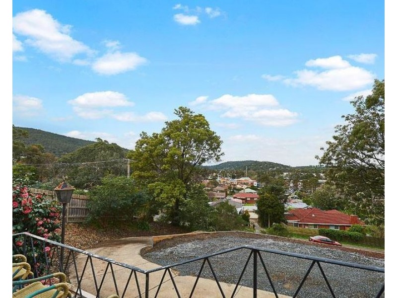 16 Craig Avenue, Ferntree Gully VIC 3156