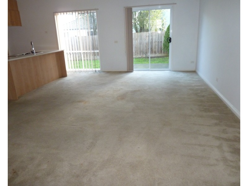85 Sovereign Manors Crescent, Rowville VIC 3178