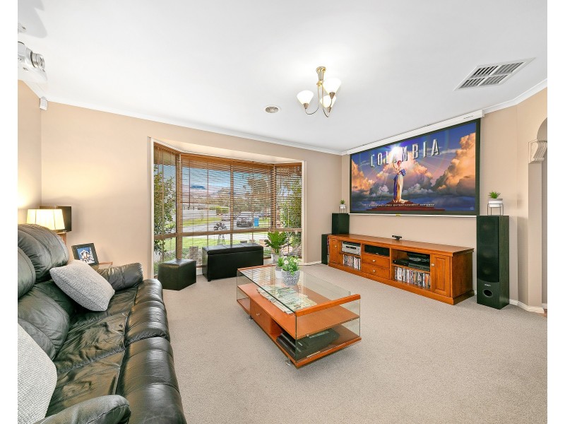 47 Astley Wynd, Lynbrook VIC 3975