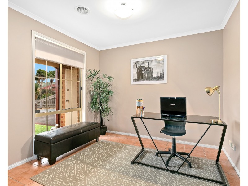 47 Astley Wynd, Lynbrook VIC 3975