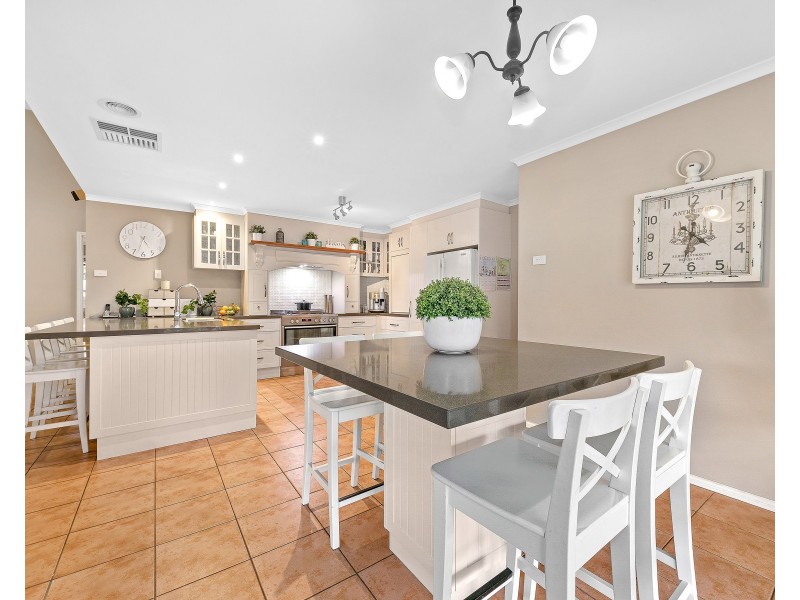 47 Astley Wynd, Lynbrook VIC 3975