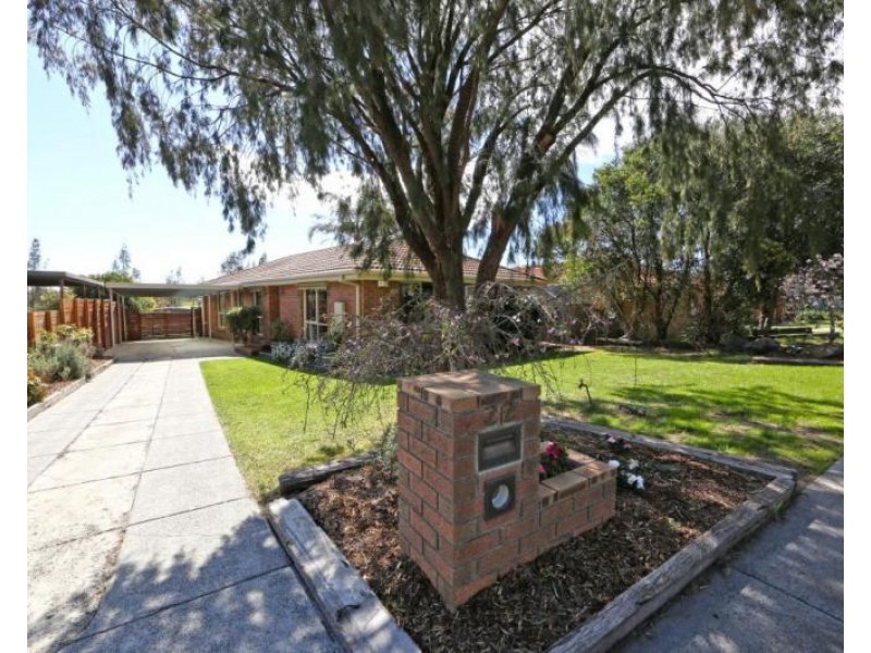 22 Valleyview Drive, Rowville VIC 3178