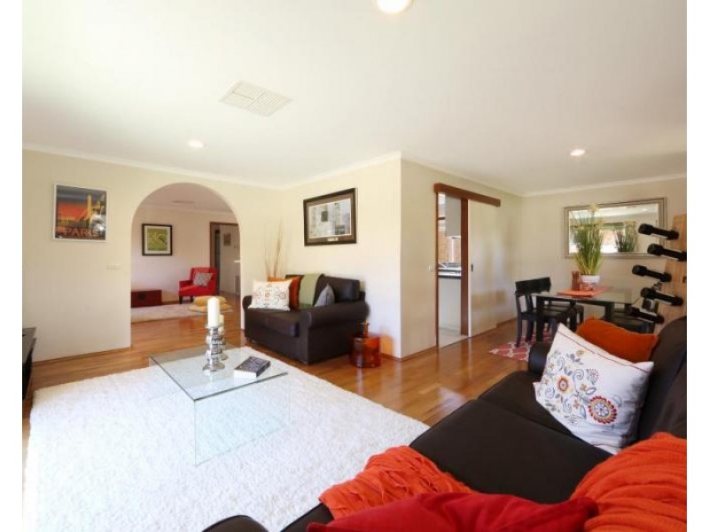 22 Valleyview Drive, Rowville VIC 3178