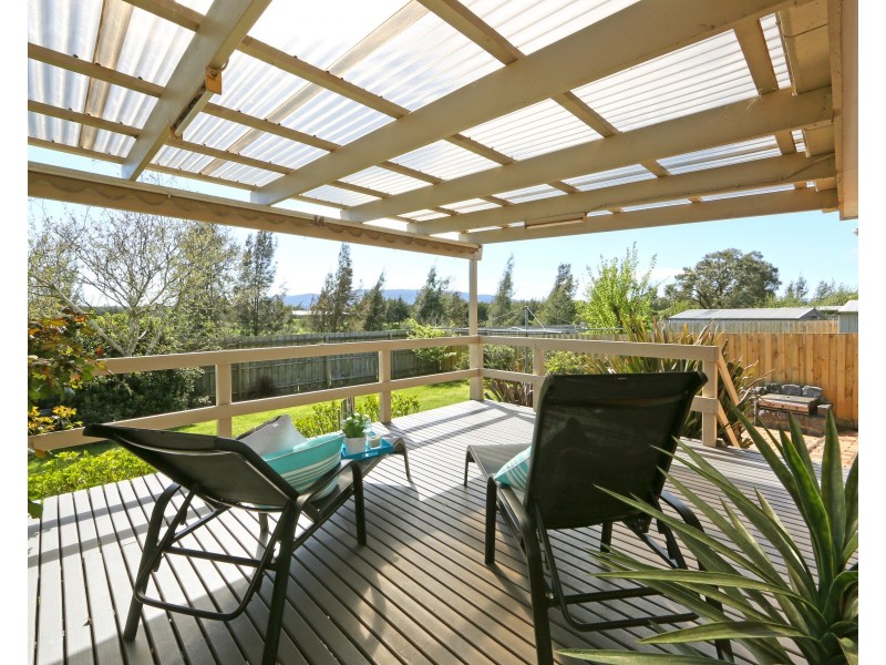 22 Valleyview Drive, Rowville VIC 3178