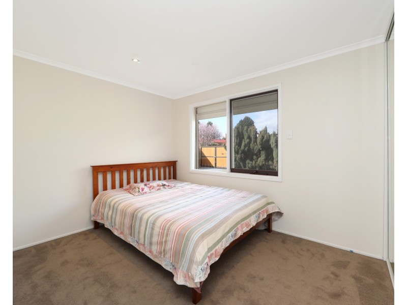 8 Halsbury  Drive, Rowville VIC 3178