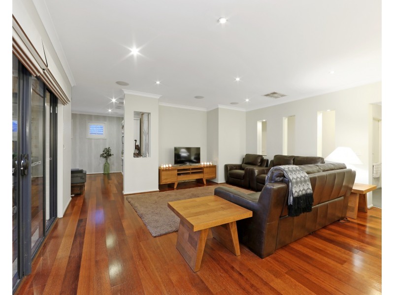 48 Koolamara Boulevard, Ferntree Gully VIC 3156