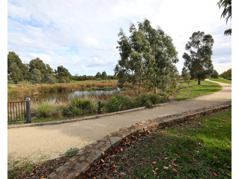 48 Koolamara Boulevard, Ferntree Gully VIC 3156