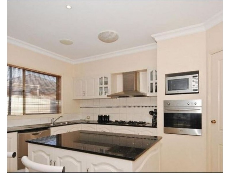 2 Subzero Close, Rowville VIC 3178