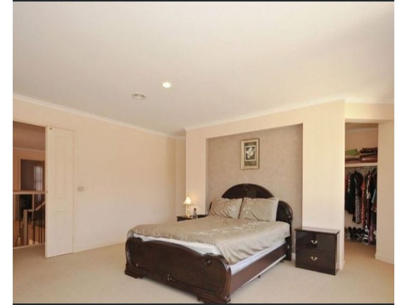 2 Subzero Close, Rowville VIC 3178