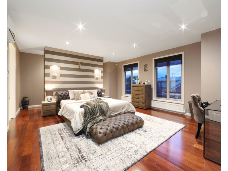 12 Sandford Close, Rowville VIC 3178