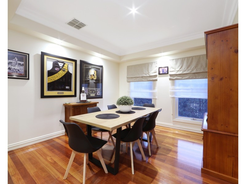 1 Conifer Court, Lysterfield VIC 3156