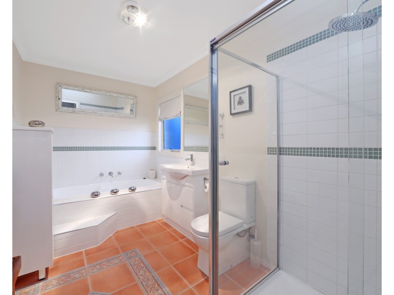 1 Conifer Court, Lysterfield VIC 3156