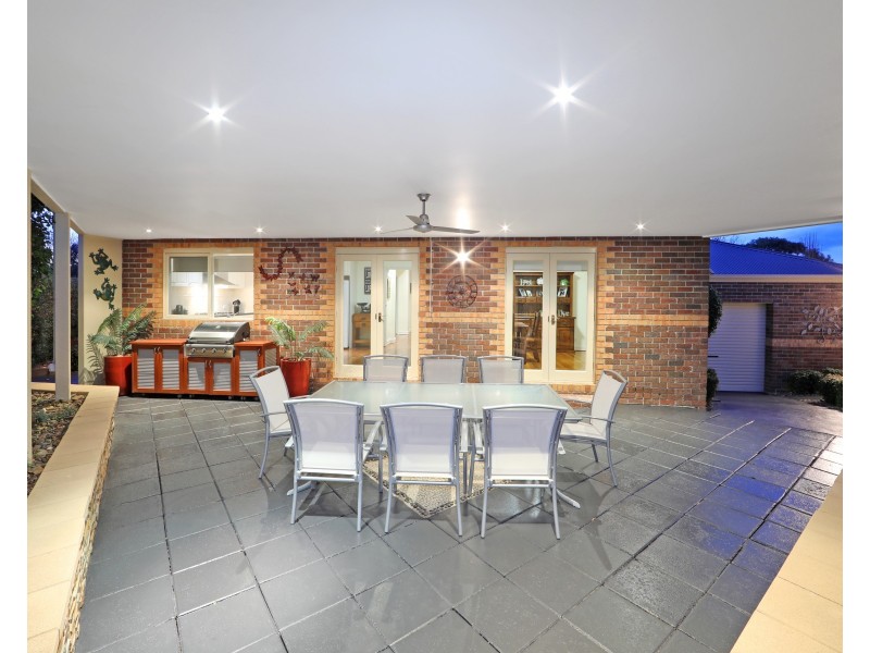 1 Conifer Court, Lysterfield VIC 3156