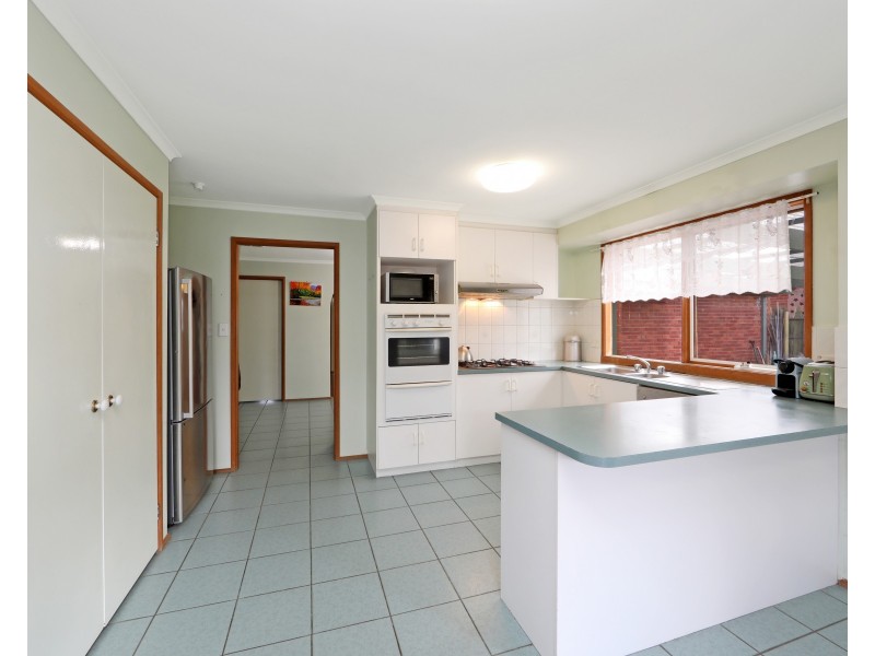 11 Sunningdale Court, Rowville VIC 3178