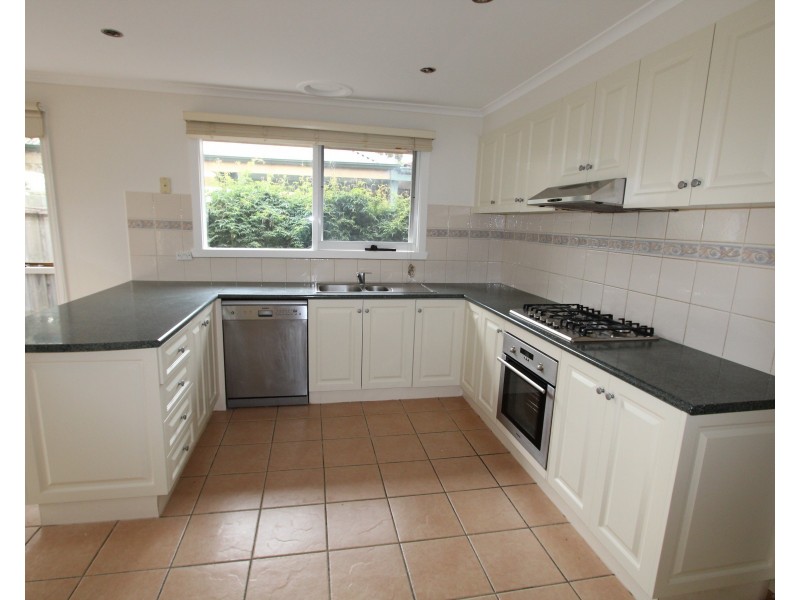 6 Shield Court, Glen Waverley VIC 3150