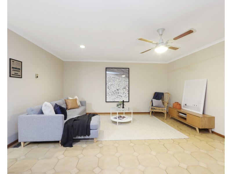 44 Cromwell Drive, Rowville VIC 3178