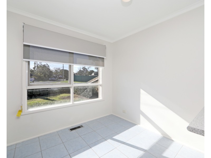 1/71 Laura Road, Knoxfield VIC 3180