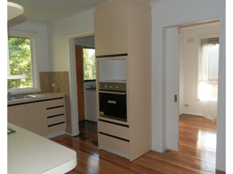 17 Fifth Avenue, Rowville VIC 3178