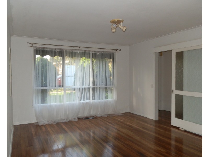 17 Fifth Avenue, Rowville VIC 3178