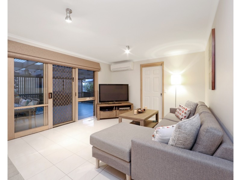 13 Crusoe Drive, Lysterfield VIC 3156