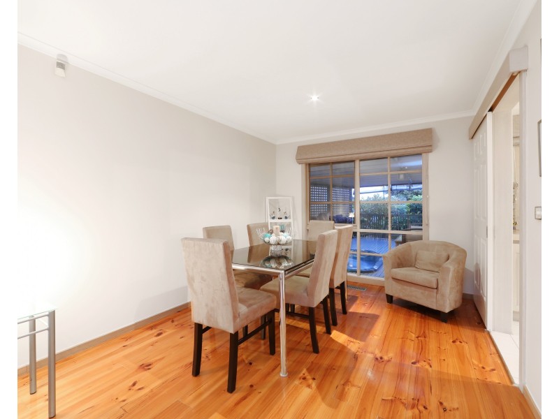 13 Crusoe Drive, Lysterfield VIC 3156