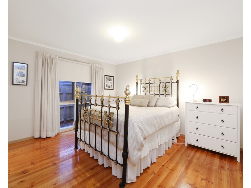 13 Crusoe Drive, Lysterfield VIC 3156