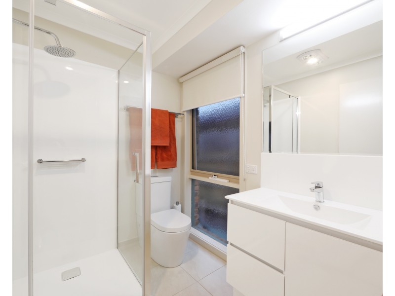 13 Crusoe Drive, Lysterfield VIC 3156