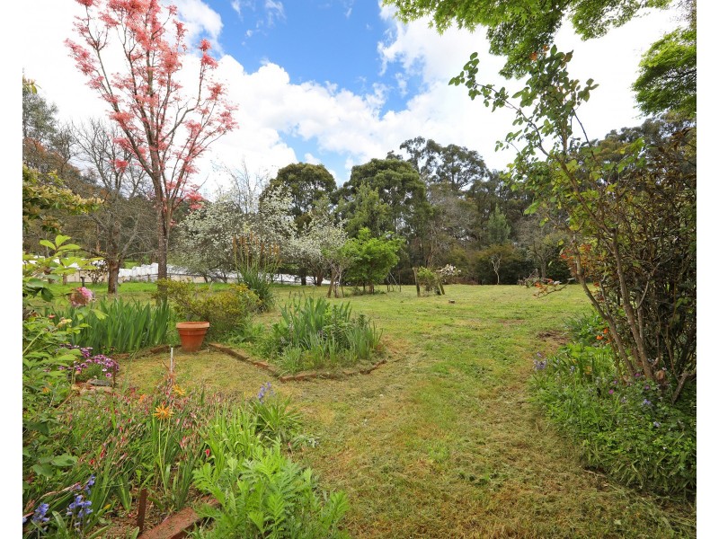 3 Frond Drive, The Patch VIC 3792