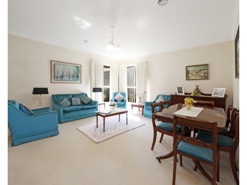 5 Canterbury Close, Rowville VIC 3178