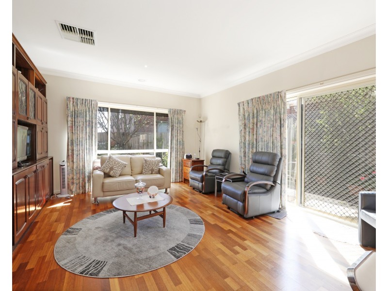 5 Canterbury Close, Rowville VIC 3178