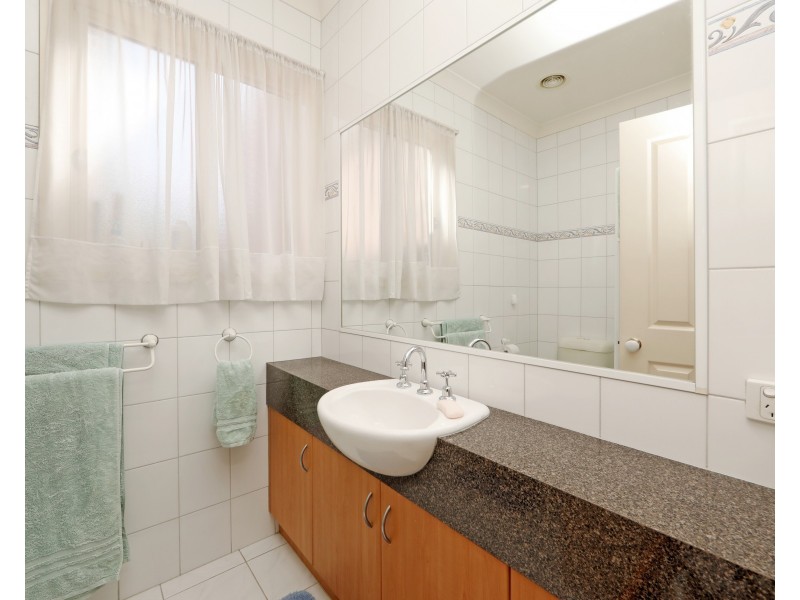 5 Canterbury Close, Rowville VIC 3178