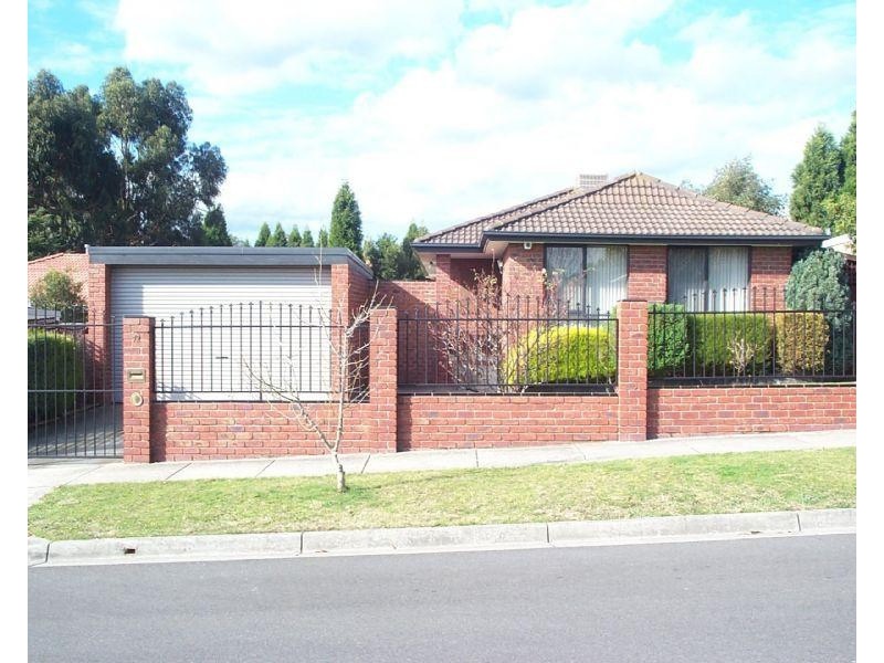 72 Murray Crescent, Rowville VIC 3178