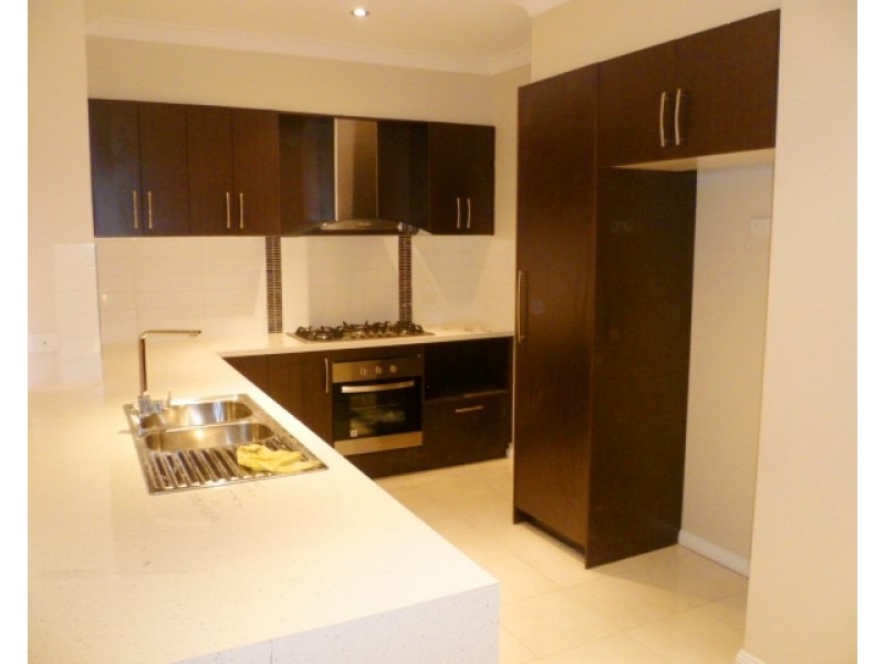 13 St Vincent Place, Berwick VIC 3806