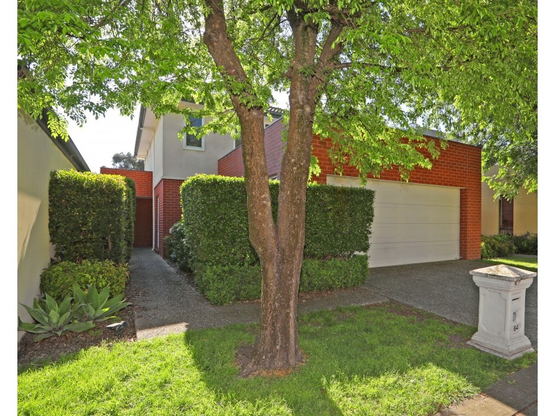 64 Sovereign Manors Crescent, Rowville VIC 3178