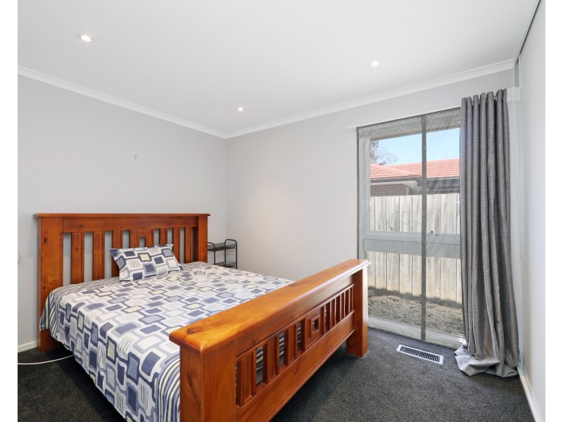 69 King Parade, Knoxfield VIC 3180