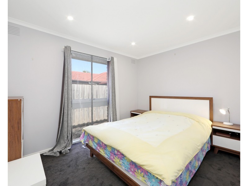 69 King Parade, Knoxfield VIC 3180