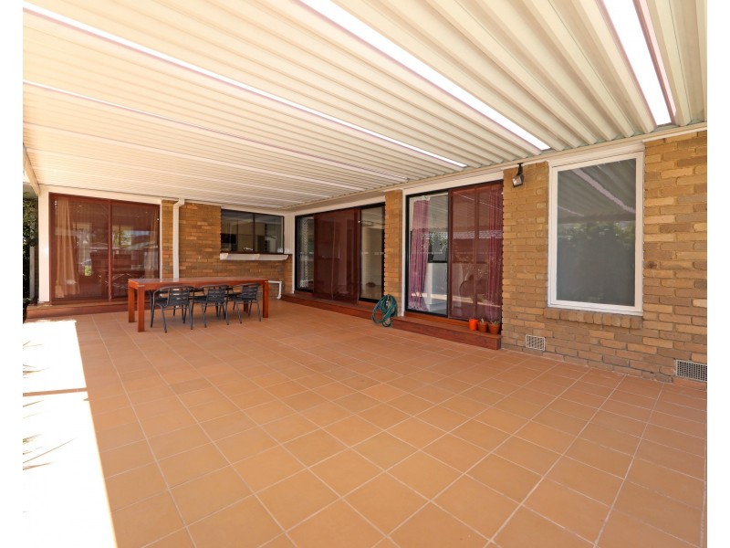 69 King Parade, Knoxfield VIC 3180