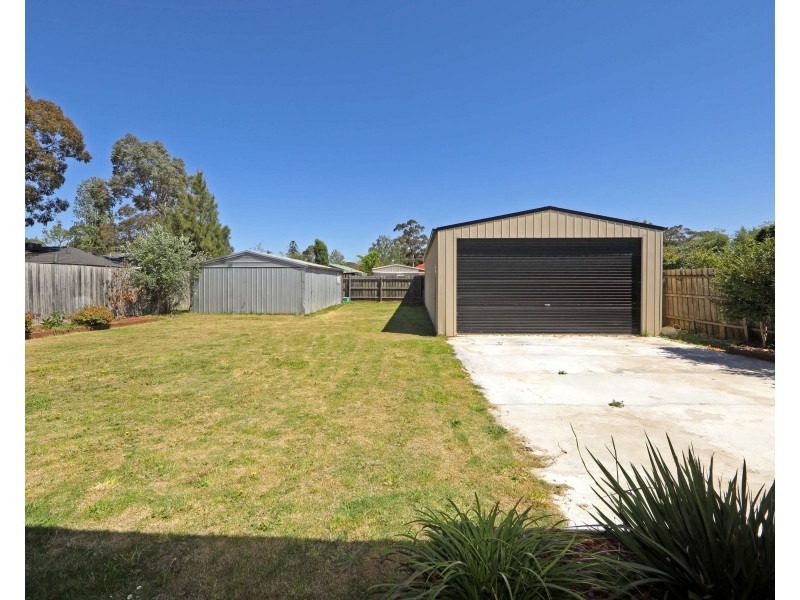69 King Parade, Knoxfield VIC 3180