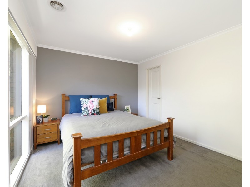 8 Tanya Court, Rowville VIC 3178