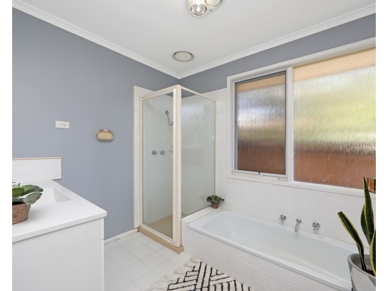 8 Tanya Court, Rowville VIC 3178