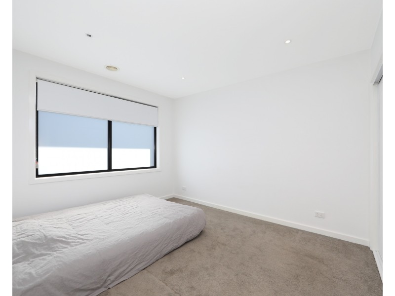 2/52 Avalon  Road, Rowville VIC 3178