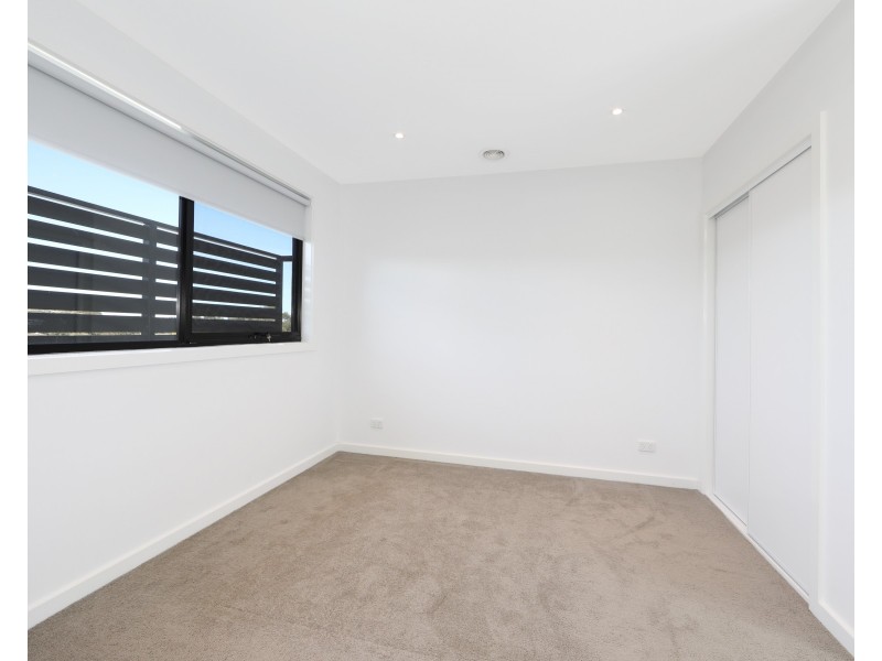 2/52 Avalon  Road, Rowville VIC 3178