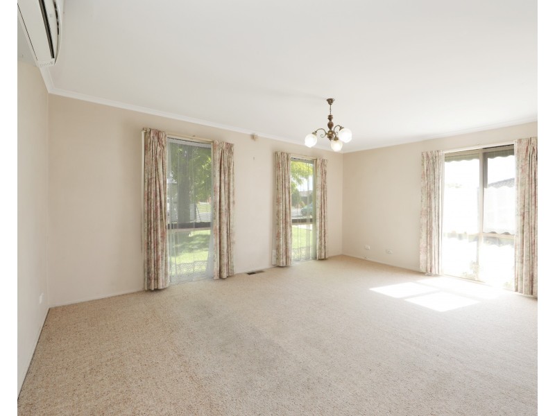 22 Fleetwood Drive, Narre Warren VIC 3805