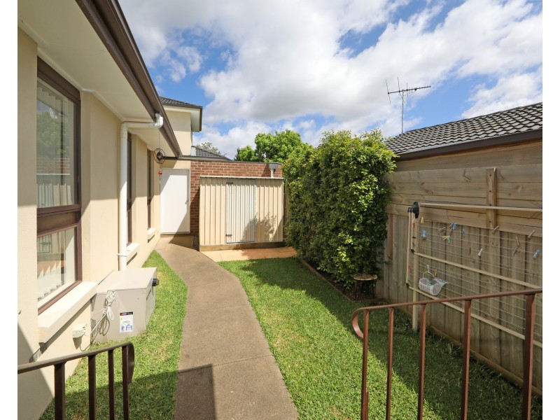 1/27 Wedge Crescent, Rowville VIC 3178