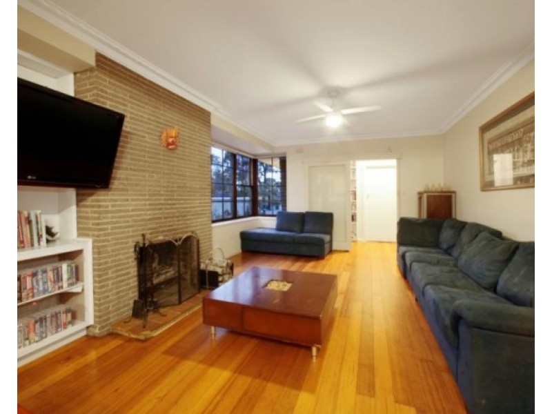 17 Aisbett Avenue, Wantirna South VIC 3152