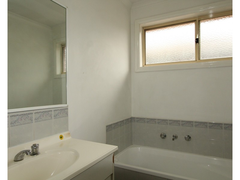 1/22 Fonteyn Drive, Wantirna South VIC 3152