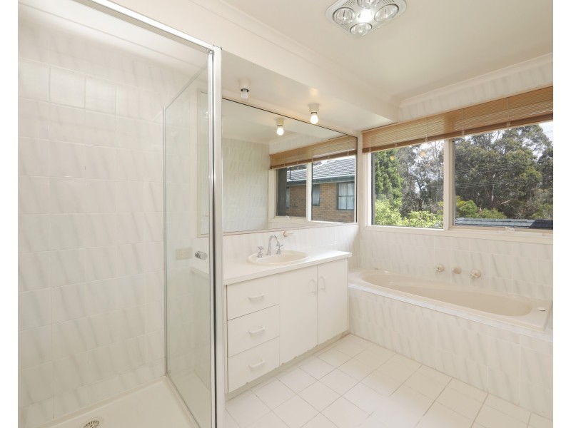 121 Liberty Avenue, Rowville VIC 3178