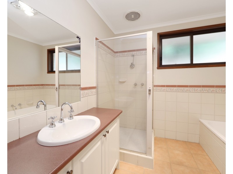 9 Sienna Court, Rowville VIC 3178