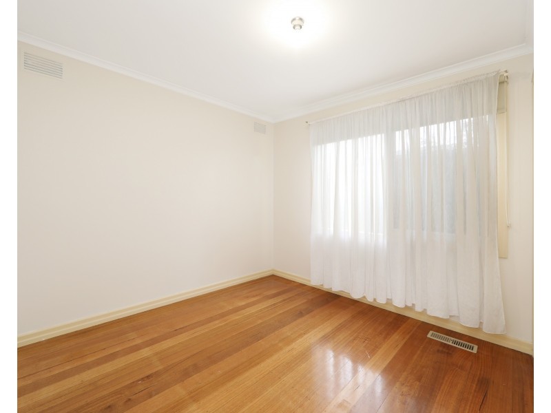 18 Fourth Avenue, Rowville VIC 3178